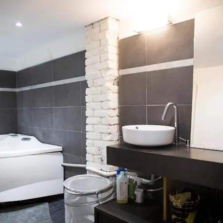Appartamento Hostnfly - Superb Flat Near The Ourcq Canal Parigi