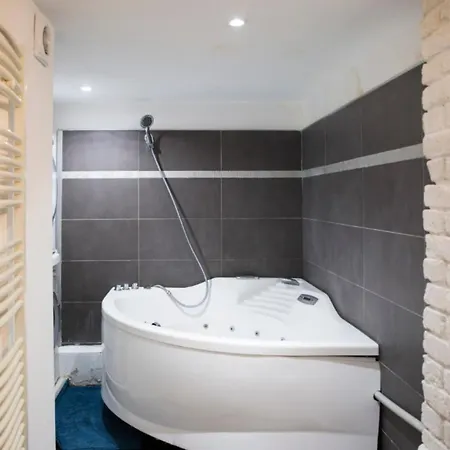 Hostnfly - Superb Flat Near The Ourcq Canal Appartamento *